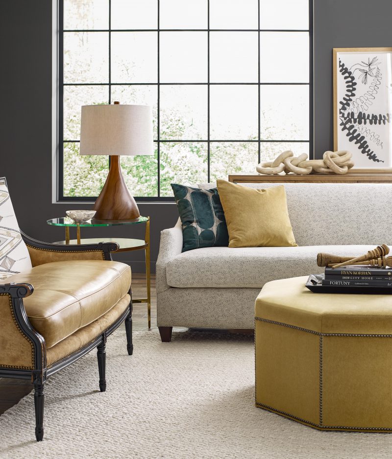 Pascal Settee, Nessa Ottoman